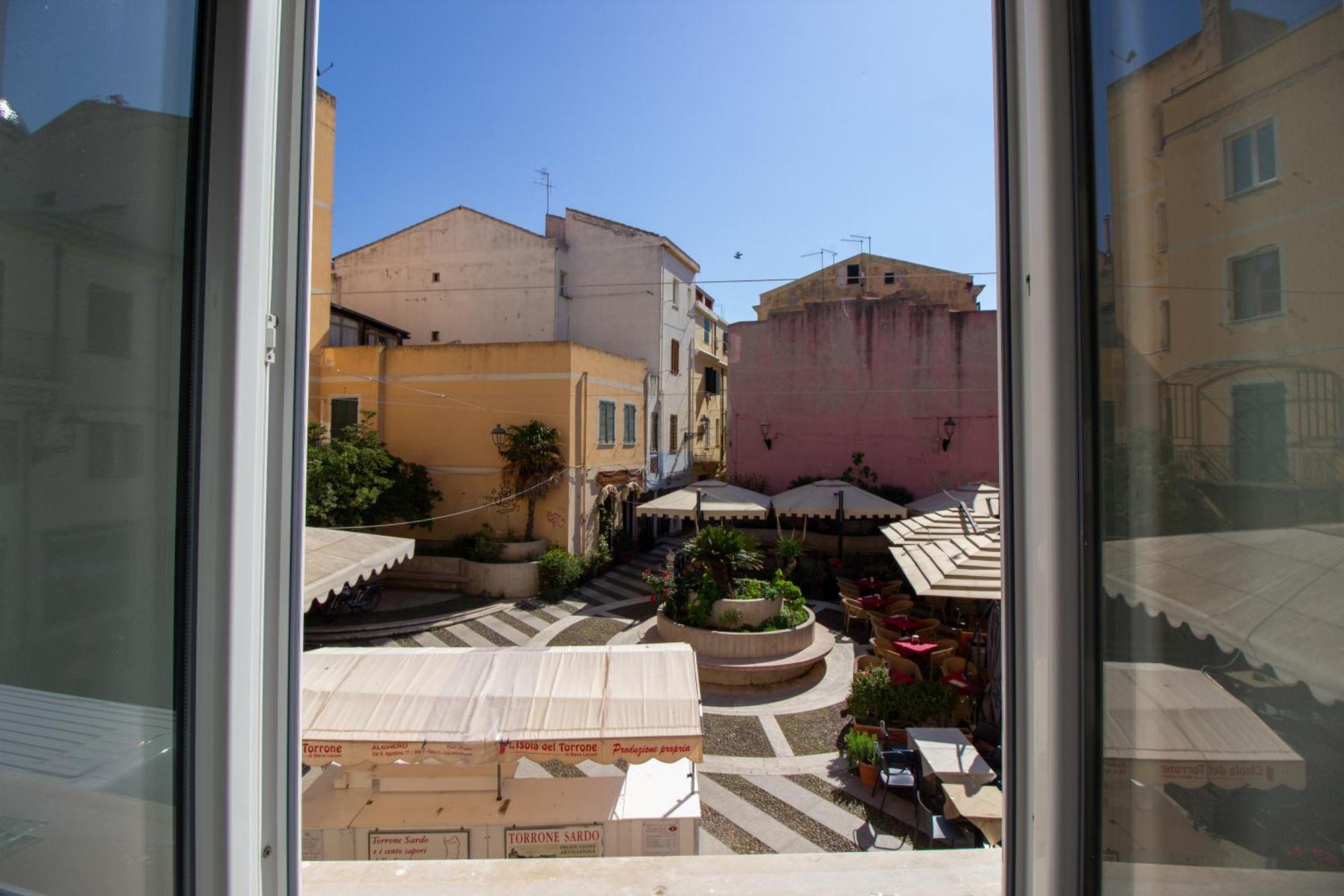 Appartamento In Centro Альгеро Екстер'єр фото